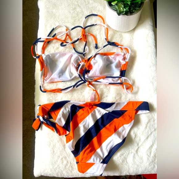 Victoria’s Secret 2 Piece Swimwear Set - Picture 2 of 4